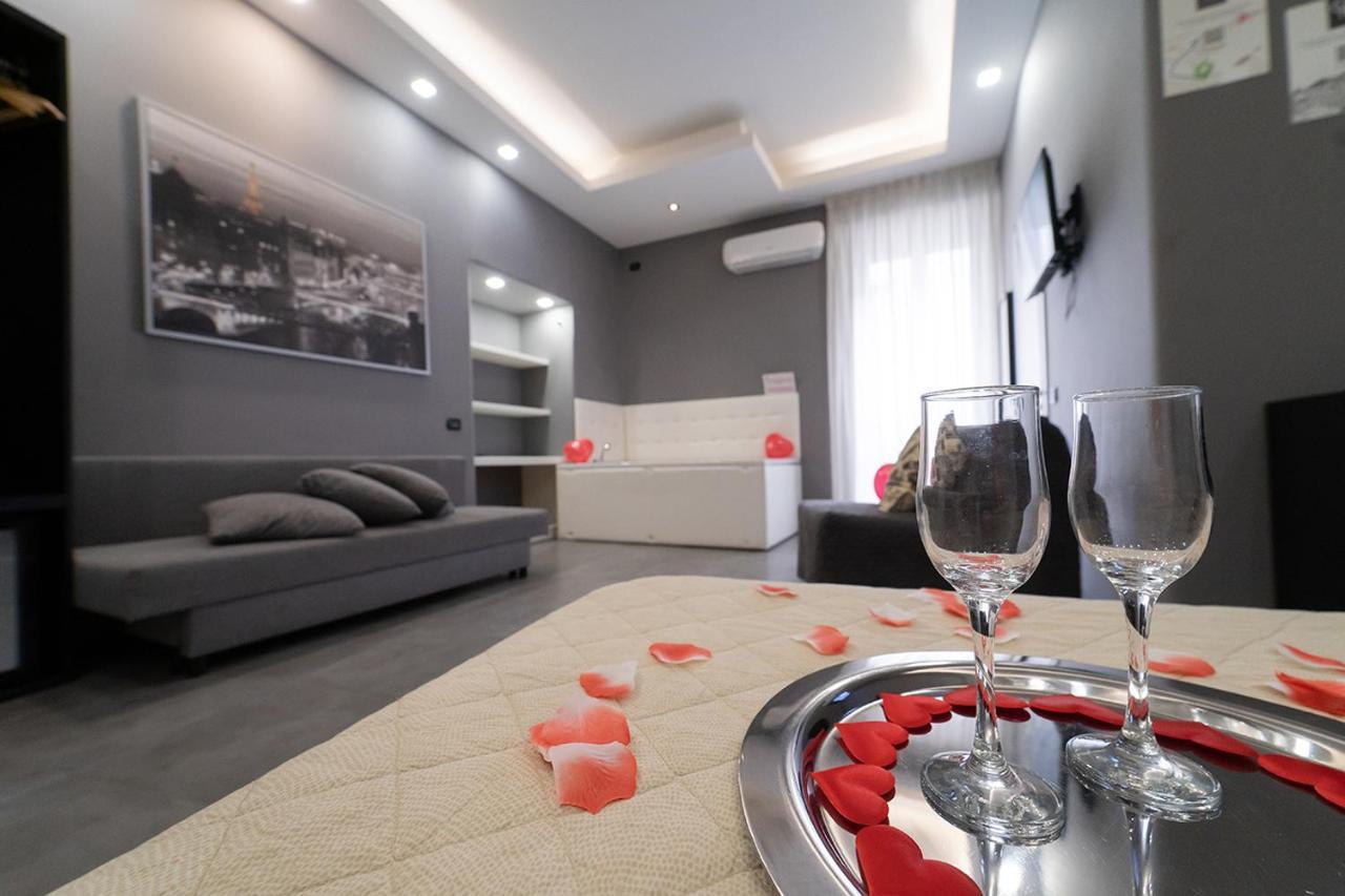 Royal House Napoli Centro, By Clapa Group Hotel Ngoại thất bức ảnh
