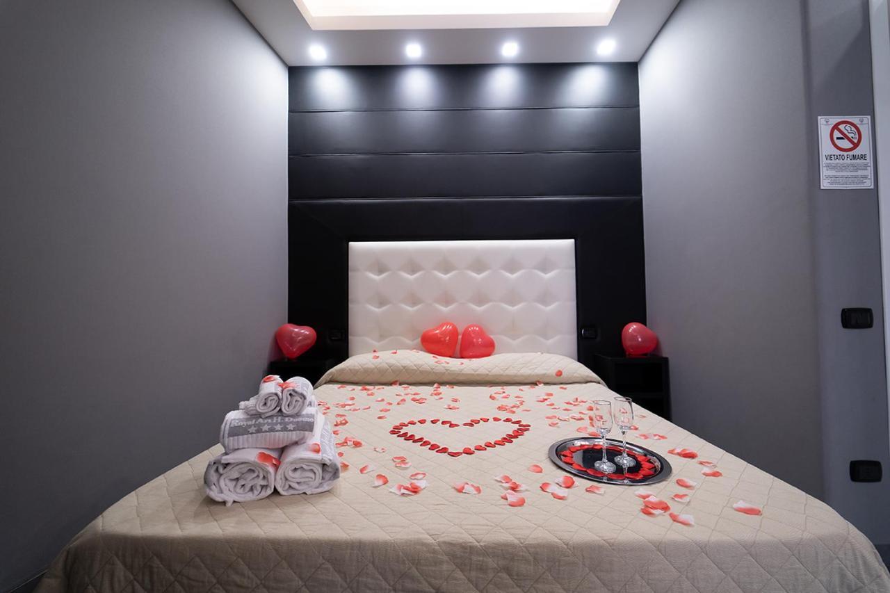 Royal House Napoli Centro, By Clapa Group Hotel Ngoại thất bức ảnh