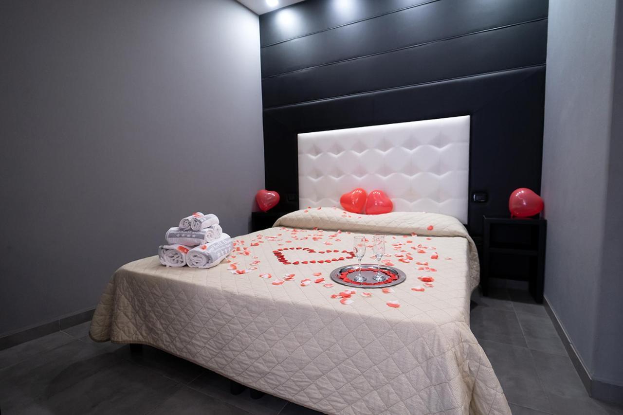 Royal House Napoli Centro, By Clapa Group Hotel Ngoại thất bức ảnh