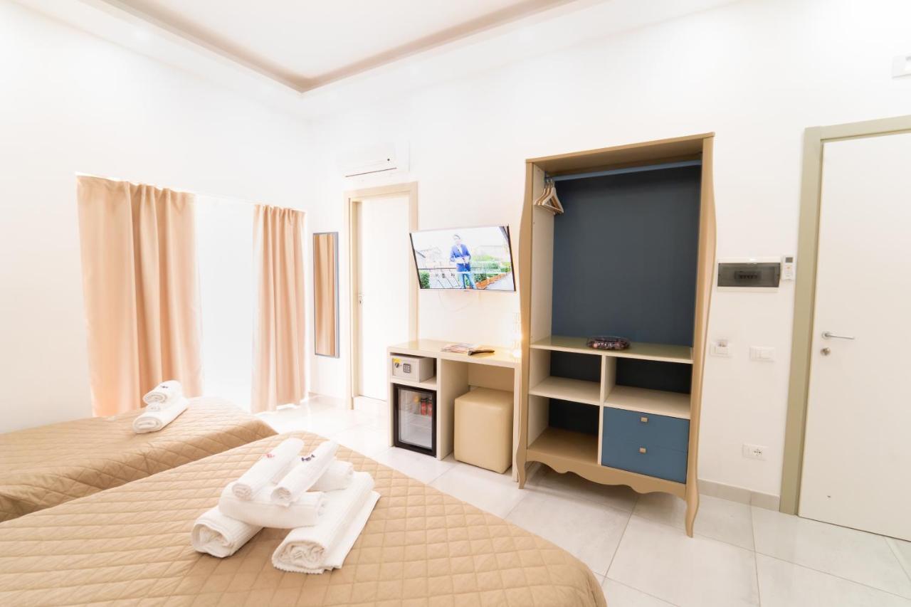 Royal House Napoli Centro, By Clapa Group Hotel Ngoại thất bức ảnh
