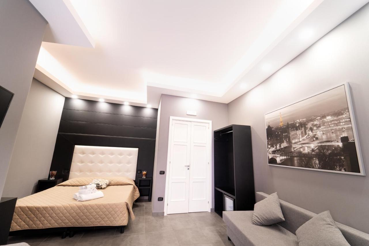 Royal House Napoli Centro, By Clapa Group Hotel Ngoại thất bức ảnh